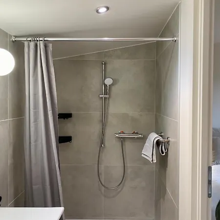 D'hotes Dahlia - فندق مبيت وإفطار Boutenac